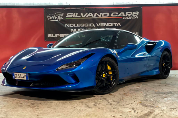 FERRARI F8 TRIBUTO